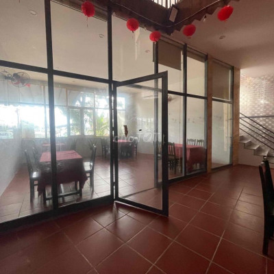 cho thuê nhà hàng ở hội an đường vi trí đường lớn đẹp , kề góc 2MT