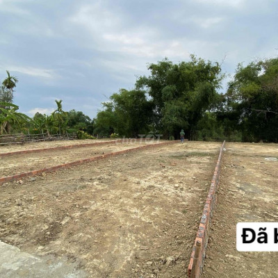 cần bán nhanh lô đất giá cực rẻ diện tích 154m2 - chỉ 3xx