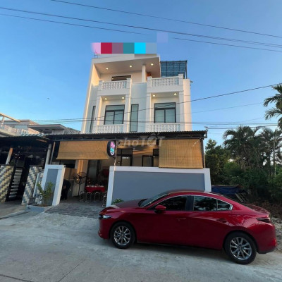 Cần bán Motel ( Nhà Nghỉ ) Hoặc cho thuê. Nhà 3 tầng, Nam Phước