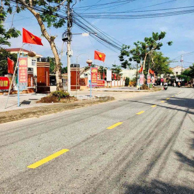 cần bán mặt tiền Đường nhựa Liên Xã kết nối Về Lệ trạch Hoà Tiến