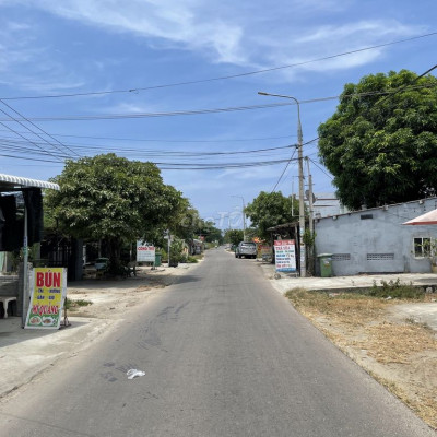 Thanh lý lô đất mặt tiền đầu đường Dũng Sĩ Điện Ngọc giá cực rẻ