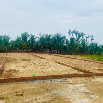 Bán lô Đất Điện Bàn 380tr/155m2 Vuông Vứt Và Lô Đường chính 175m2