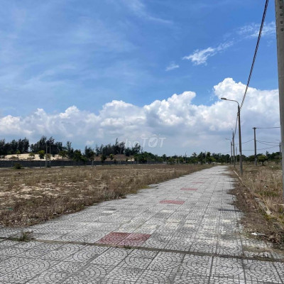 Cắt lỗ 500 triệu lô đất view công viên đường 5m5 dự án Ngọc Dương 2