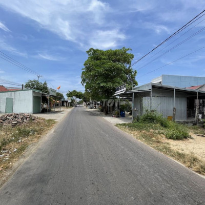 Thanh lý lô đất 371m2 Dũng Sĩ Điện Ngọc đoạn đầu đường gần cây xăng.