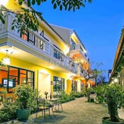 Cho thuê phòng khách sạn 4 sao bao gồm điện nước