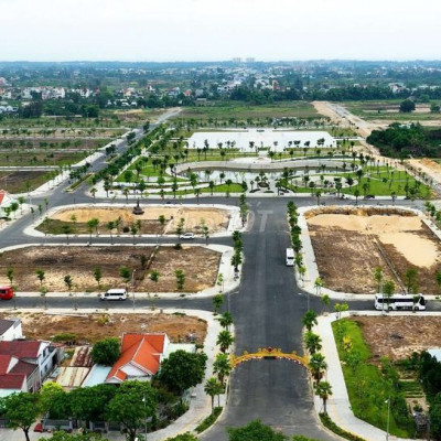 Cần tiền bán lô đất 200m2,Sổ hồng trao tay,7×29m,Đường13m5,ngay Hội An