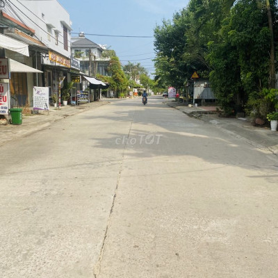 2 mặt tiền kinh doanh buôn bán ngay trung tâm thị trấn Nam Phước