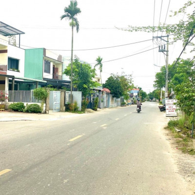 Chỉ từ 6tr sở hữu ngay lô đất ngang 6m cách QL1A 600m .