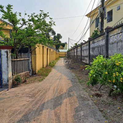 cần bán lô đất ở 1000 m2