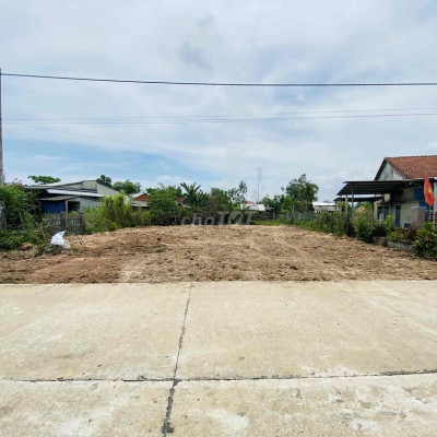 block 3 lô mặt tiền đường 13m5 giá chỉ 5xx/ lô