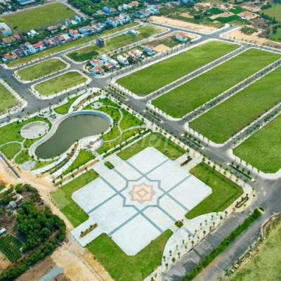 Bán lô đất đẹp 7×26,Sổ 100% đất ở,view công Viên,T.p Hội An,đường 13m5