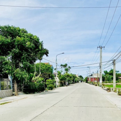 Cắt lỗ bán gấp 100m2 ngay gần chợ Cá giá hỉ 680tr