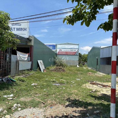 đất chính chủ , mặt tiền thuận tiện buôn bán