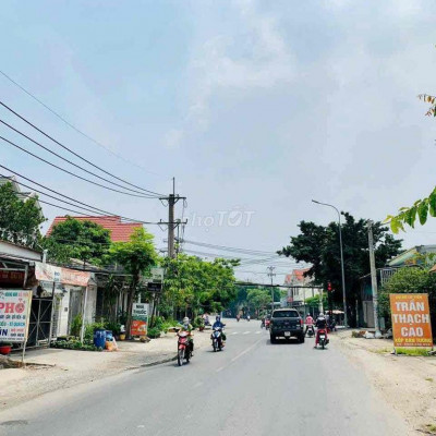 Cần bán đất đô thị, diện tích 193m2, mặt tiền Nguyễn Bỉnh Khiêm