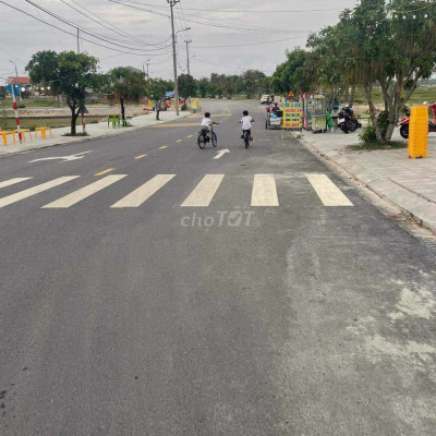 SỤP HẦM MẶT TIỀN 33MET GREEN CITY GIÁ TỐT CHO NHÀ ĐẦU TƯ