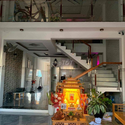 ban nha  Kiệt ô tô thông suốt thuộc điện ngọc 90m