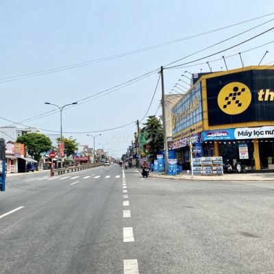 Bán Lô Góc 2 Mặt Tiền đường chính 7m- Thị trấn Nam Phước chỉ 8xx triệu