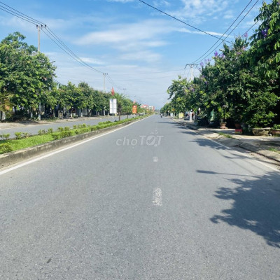 Bán gấp lô đất nằm đối diện trường THCS Trần Phú trên trục đường 33m