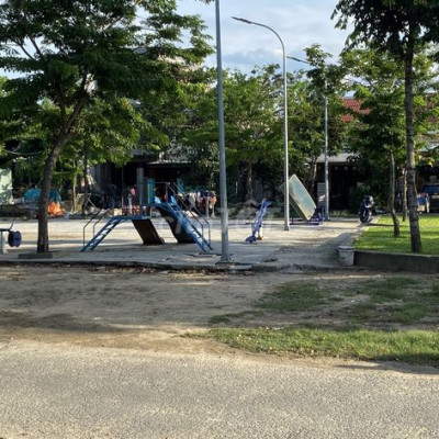 Cần bán gấp đất đường Lê Trọng Tấn đối diện công viên,Thanh Hà, Hội An