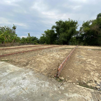 lô đất diện tích 180m2 giá chỉ 490tr/ lô. cách Hùng Vương 500m