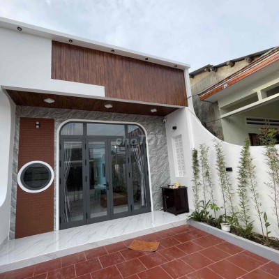 nhà mặt tiền duy vinh 1 phòng khách-1 bếp 1 toales-đổ mê chờ