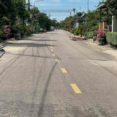 CHÍNH CHỦ CẦN BÁN MẶT TIỀN ĐƯỜNG NHỰA  610B ĐẸP RẺ NHẤT ĐIỆN QUANG