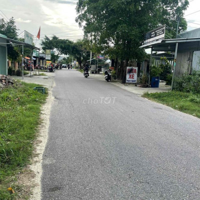 Cần bán lô đất mặt tiền Dũng Sĩ Điện Ngọc 200m2