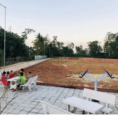 Bán đất ven hòa tiến cách sân bay 13km 2 mặt tiền 160m2 chỉ 690tr