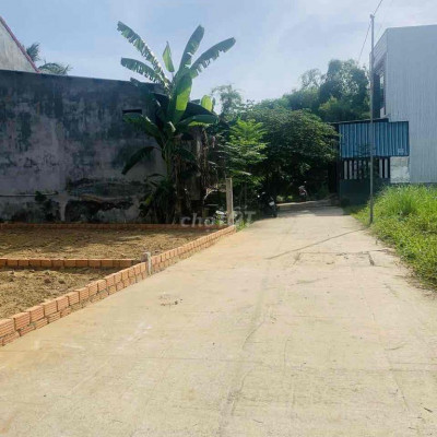 Bán 2 lô Liền kề - Cách Quốc Lộ 1A 100m - Gần Uỷ Ban Thị Xã