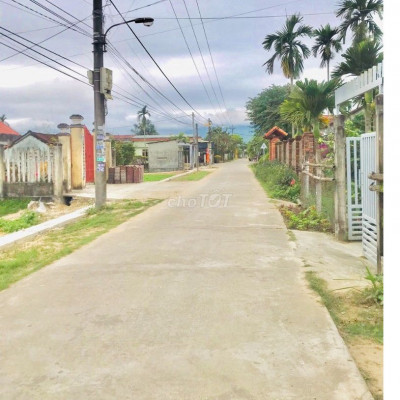 BÁN LÔ ĐẤT GIÁP ĐÀ NẴNG 10KM VỀ SÂN BAY ĐÀ NẴNG 2 MẶT TIỀN 166M SỔ SẴN