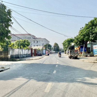 Hàng Giá rẻ‼️ Ngay Trung Tâm Thị Trấn Nam Phước- Chỉ từ 650 triệu