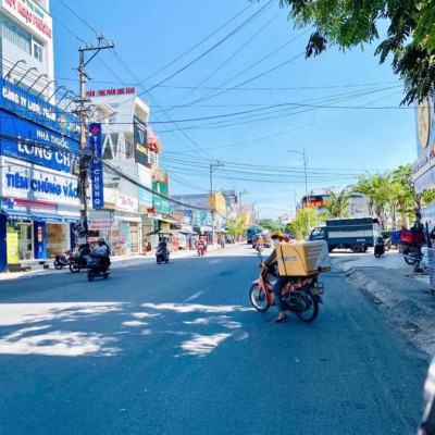 Bán đất sát QL1A, gần chợ, cách Hội An 15 phút di chuyển chỉ 6xx