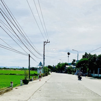 Cần bán gấp 100m2 sát Hội An giá chỉ 685tr. đường 7m5 sẵn sổ