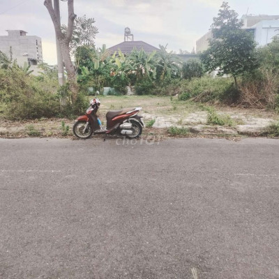 Đât vít 2mặc tiền