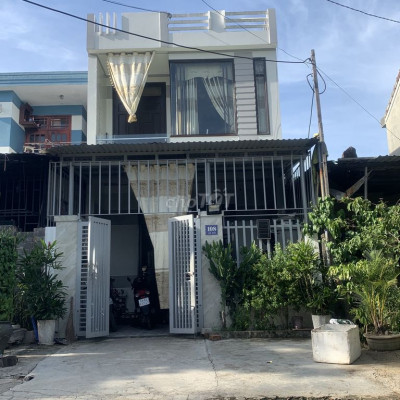 Bán nhà 2 tầng - nhà ở - 100m2 - 4 phòng ngủ - 2 toles