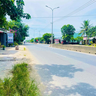 Đất mặt tiền Quốc Lộ 1A , ngang 5m đất ở hoàn toàn , giá 1ty5