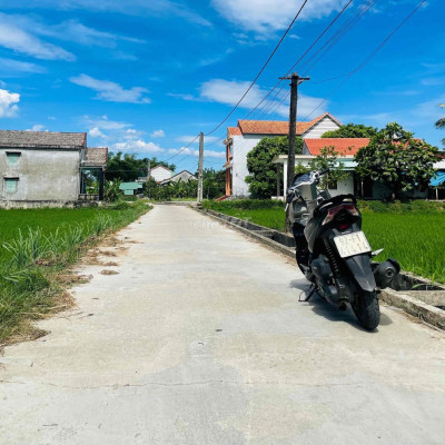 Quế Xuân 1 . Sau trường tiểu học . Đường  bê tông 4m . DT: 5x25 . Sổ