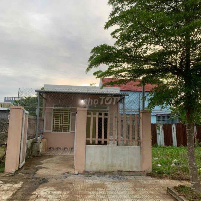 Nhà nguyên c