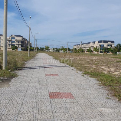 SỤP HẦM 100m2 Ngọc Dương Riverside