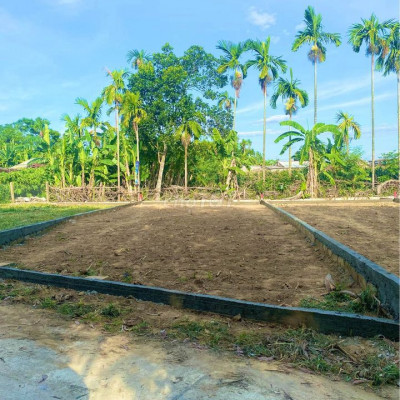 cần tiền bán cặp liền kề diện tích 210m2 ngang 12m giá 4xx triệu