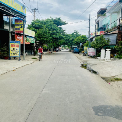 Bán nhanh 200m2 ngang 10m cạnh đường Trường Sa chỉ 680tr cạnh Chợ