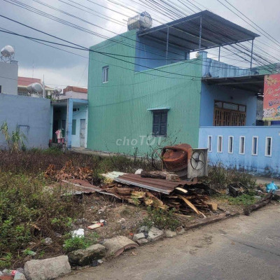 Đất kiệt Điện Ngọc sát ĐH Nội Vụ