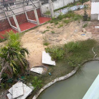 cần tiền nên bán đất+ với công trình cà phê sân vườn hồ cá.