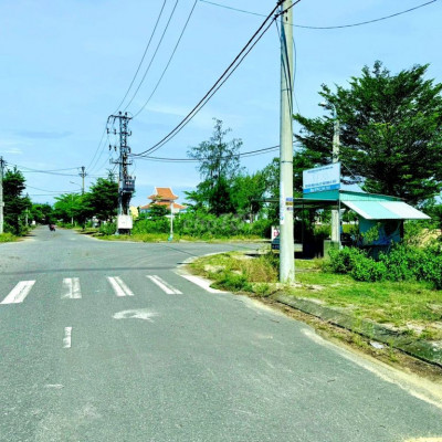 Khu đô thị An Phú Quý đường 7m5, hướng Đông Nam kề góc ngã 4