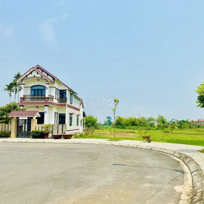 Trung tâm thị trấn Nam Phước - đường ô tô giá chỉ 590tr