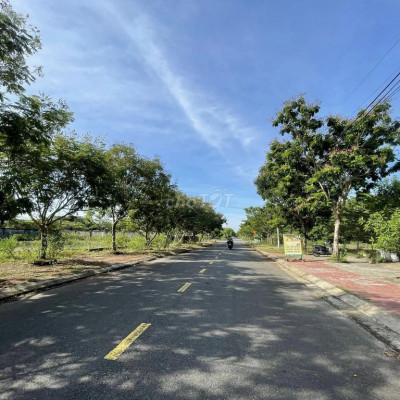 Chính chủ cần bán lô mặt tiền đường 7,5m Lê Đức Thọ khu đô thị số 3