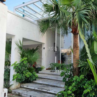 Chủ bán nhà style địa trung hải