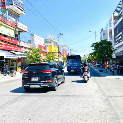 GIÁ CỰC RẺ - Lô biệt thự 210m2 ngang 14m sát chợ sầm uất ven TP Hội An