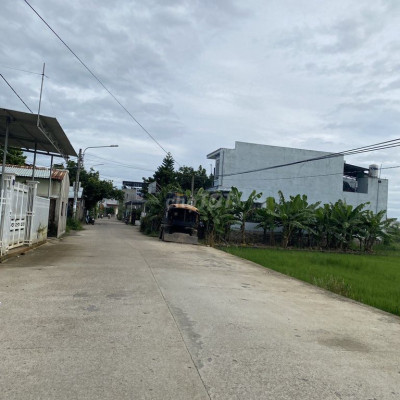 Gia đình e cần bán gấp lô ngang 14m trung tâm Nam Phước giá sụp hầm