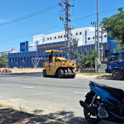 Nhà cần tiền bán lô đát sát FPt và bệnh viện tâm trí 300 giường